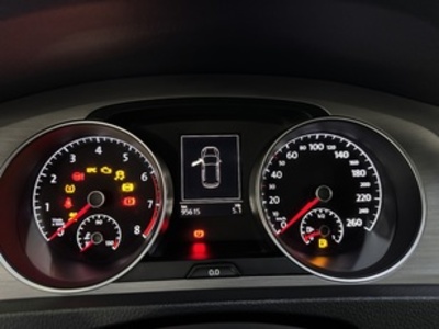 Volkswagen Golf Advance 1.4 TSI BMT 92 kW (125 CV) Volkswagen Golf Advance 1.4 TSI BMT 92 kW (125 CV)