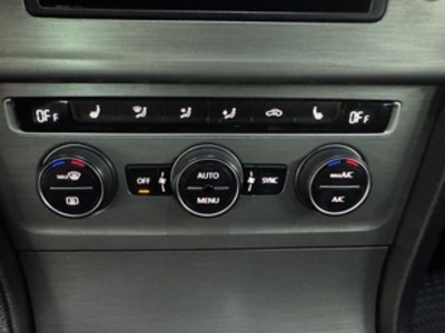 Volkswagen Golf Advance 1.4 TSI BMT 92 kW (125 CV) Volkswagen Golf Advance 1.4 TSI BMT 92 kW (125 CV)