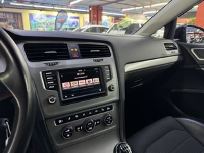 Volkswagen Golf Advance 1.4 TSI BMT 92 kW (125 CV) Volkswagen Golf Advance 1.4 TSI BMT 92 kW (125 CV)