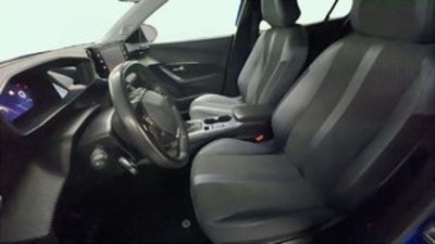 Peugeot 2008 PureTech 100 S&S Allure 75 kW (100 CV) Peugeot 2008 PureTech 100 S&S Allure 75 kW (100 CV)