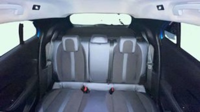 Peugeot 2008 PureTech 100 S&S Allure 75 kW (100 CV) Peugeot 2008 PureTech 100 S&S Allure 75 kW (100 CV)