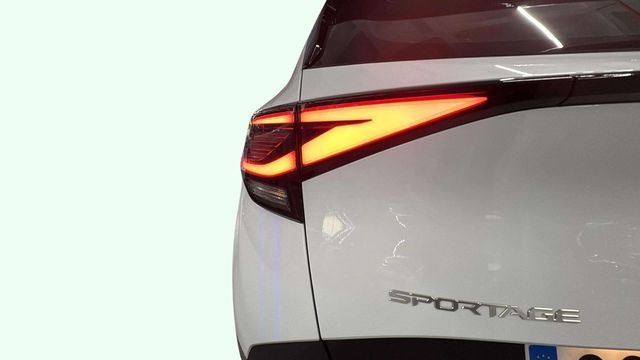 KiaSportage 1.6 T-GDi HEV Drive 4x2 158 kW (215 CV) Vehículo usado en Barcelona - 18