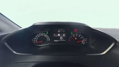 Peugeot 208 PureTech 100 Active Pack 75 kW (100 CV) Peugeot 208 PureTech 100 Active Pack 75 kW (100 CV)