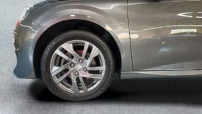 Peugeot 208 PureTech 100 Active Pack 75 kW (100 CV) Peugeot 208 PureTech 100 Active Pack 75 kW (100 CV)