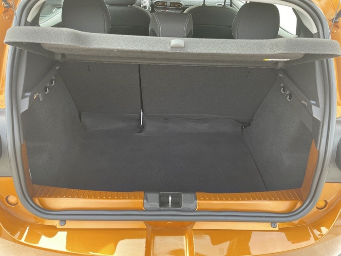 Dacia Sandero Stepway Comfort TCe 67 kW (91 CV) CVT - 13 Dacia Sandero Stepway Comfort TCe 67 kW (91 CV) CVT - 13