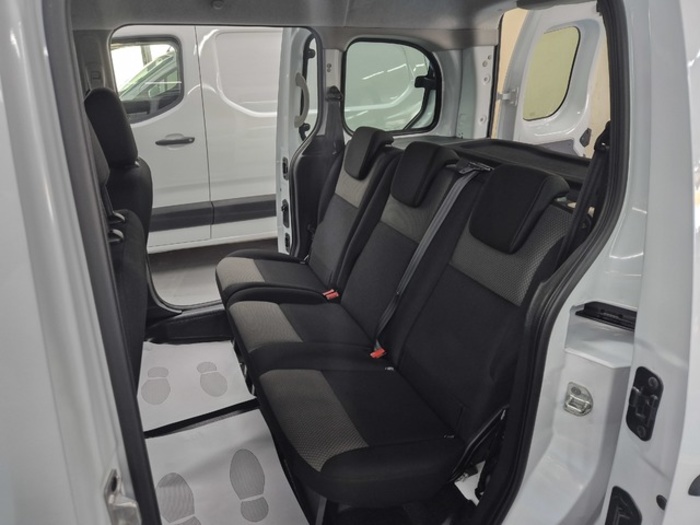 RenaultKangoo Combi Profesional N1 Energy dCi 66 kW (90 CV) Vehículo usado en Barcelona - 8 RenaultKangoo Combi Profesional N1 Energy dCi 66 kW (90 CV) Vehículo usado en Barcelona - 8