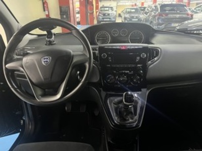 Lancia Ypsilon 1.2 Gold Evo II 51 kW (69 CV) Lancia Ypsilon 1.2 Gold Evo II 51 kW (69 CV)