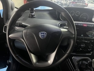 Lancia Ypsilon 1.2 Gold Evo II 51 kW (69 CV)