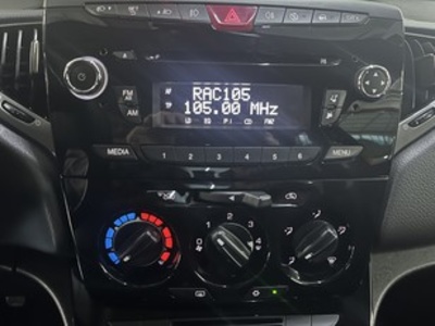 Lancia Ypsilon 1.2 Gold Evo II 51 kW (69 CV) Lancia Ypsilon 1.2 Gold Evo II 51 kW (69 CV)