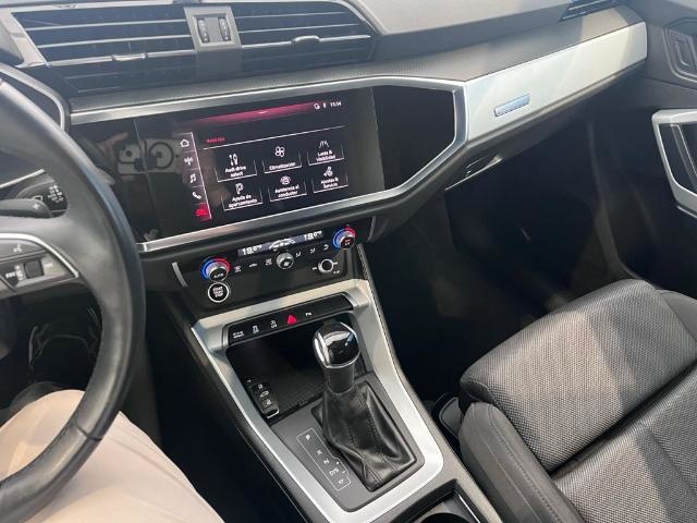 AudiQ3 Black line 35 TFSI 110 kW (150 CV) S tronic12