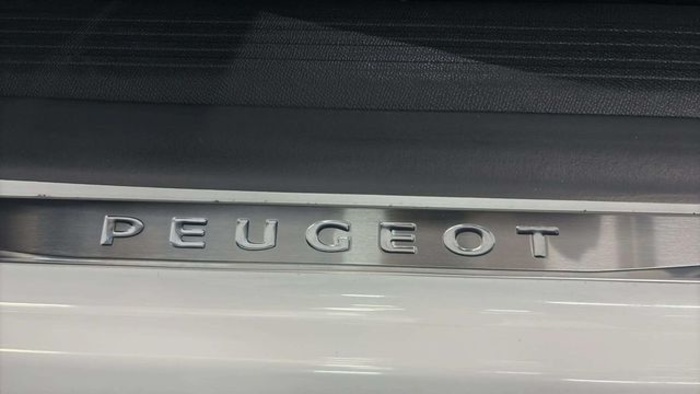 Peugeot508 BlueHDi 160 S&S GT Line EAT8 118 kW (160 CV) Vehículo usado en Barcelona - 19 Peugeot508 BlueHDi 160 S&S GT Line EAT8 118 kW (160 CV) Vehículo usado en Barcelona - 19