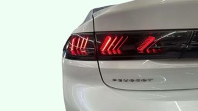 Peugeot 508 BlueHDi 160 S&S GT Line EAT8 118 kW (160 CV) Peugeot 508 BlueHDi 160 S&S GT Line EAT8 118 kW (160 CV)