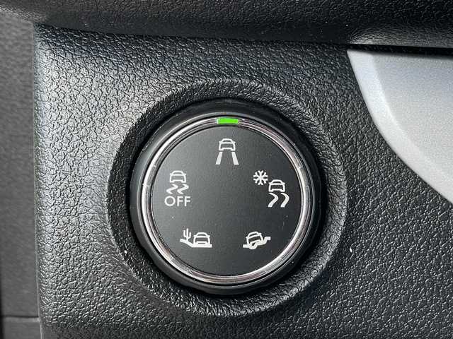 ToyotaProace Verso Shuttle 2.0D Medio ACT+ Auto 130 kW (177 CV) Vehículo usado en Barcelona - 3