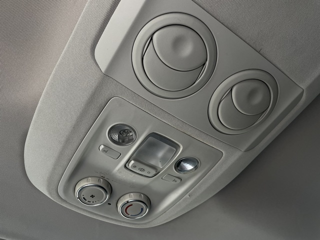 ToyotaProace Verso Shuttle 2.0D Medio ACT+ Auto 130 kW (177 CV) Vehículo usado en Barcelona - 15