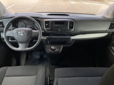 Toyota Proace Verso Shuttle 2.0D Medio ACT+ Auto 130 kW (177 CV) Toyota Proace Verso Shuttle 2.0D Medio ACT+ Auto 130 kW (177 CV)