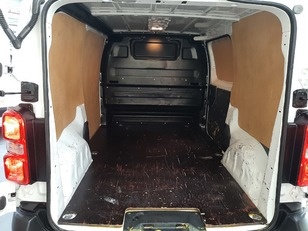 Citroen Jumpy Furgon BlueHDI 120 Talla M Club EAT8 90 kW (122 CV)