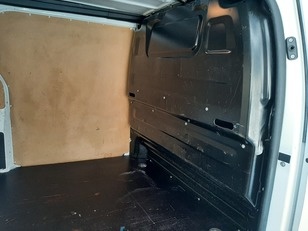 Citroen Jumpy Furgon BlueHDI 120 Talla M Club EAT8 90 kW (122 CV)