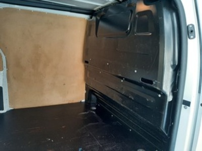 Citroen Jumpy Furgon BlueHDI 120 Talla M Club EAT8 90 kW (122 CV) Citroen Jumpy Furgon BlueHDI 120 Talla M Club EAT8 90 kW (122 CV)