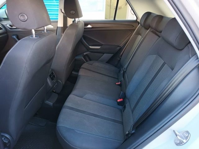 Volkswagen T-Roc Connect 1.0 TSI 81 kW (110 CV) Vehículo usado en Las Palmas - 6