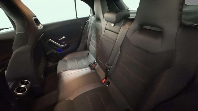 Mercedes-BenzClase A 180 100 kW (136 CV) Vehículo usado en Barcelona - 9