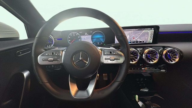 Mercedes-BenzClase A 180 100 kW (136 CV) Vehículo usado en Barcelona - 12