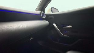 Mercedes-Benz Clase A 180 100 kW (136 CV)