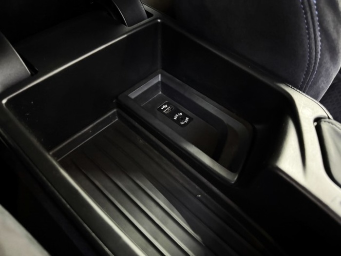 BMWSerie 1 118d M Sport Edition 105 kW (143 CV) Vehículo usado en Barcelona - 26 BMWSerie 1 118d M Sport Edition 105 kW (143 CV) Vehículo usado en Barcelona - 26