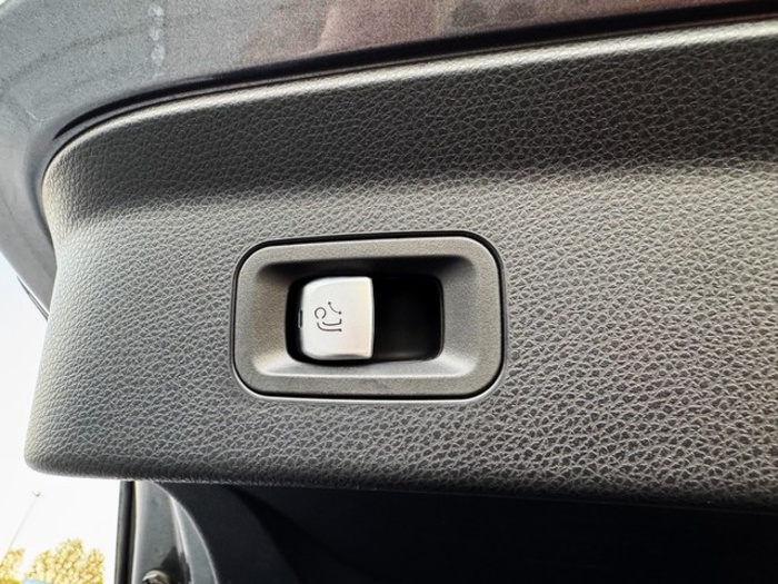 Mercedes-BenzGLC Coupé 220 d 4Matic 125 kW (170 CV) Vehículo usado en Barcelona - 32 Mercedes-BenzGLC Coupé 220 d 4Matic 125 kW (170 CV) Vehículo usado en Barcelona - 32