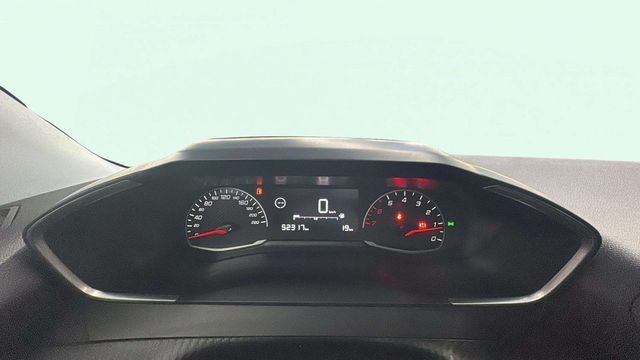 Peugeot2008 Puretech 100 S&S Active 75 kW (100 CV) Vehículo usado en Barcelona - 13