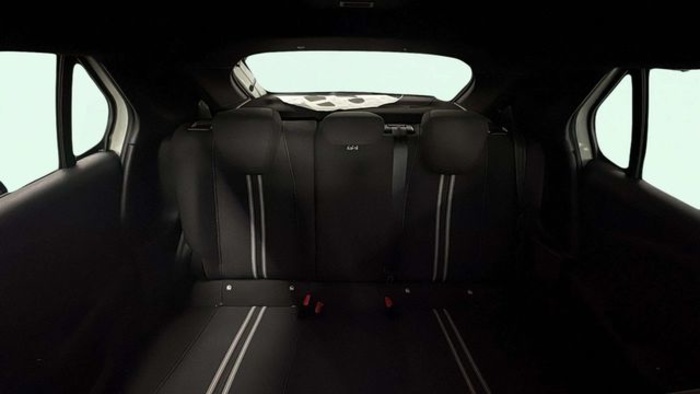 OpelCorsa 1.2 T XHL GS 74 kW (100 CV) Vehículo usado en Barcelona - 8 OpelCorsa 1.2 T XHL GS 74 kW (100 CV) Vehículo usado en Barcelona - 8