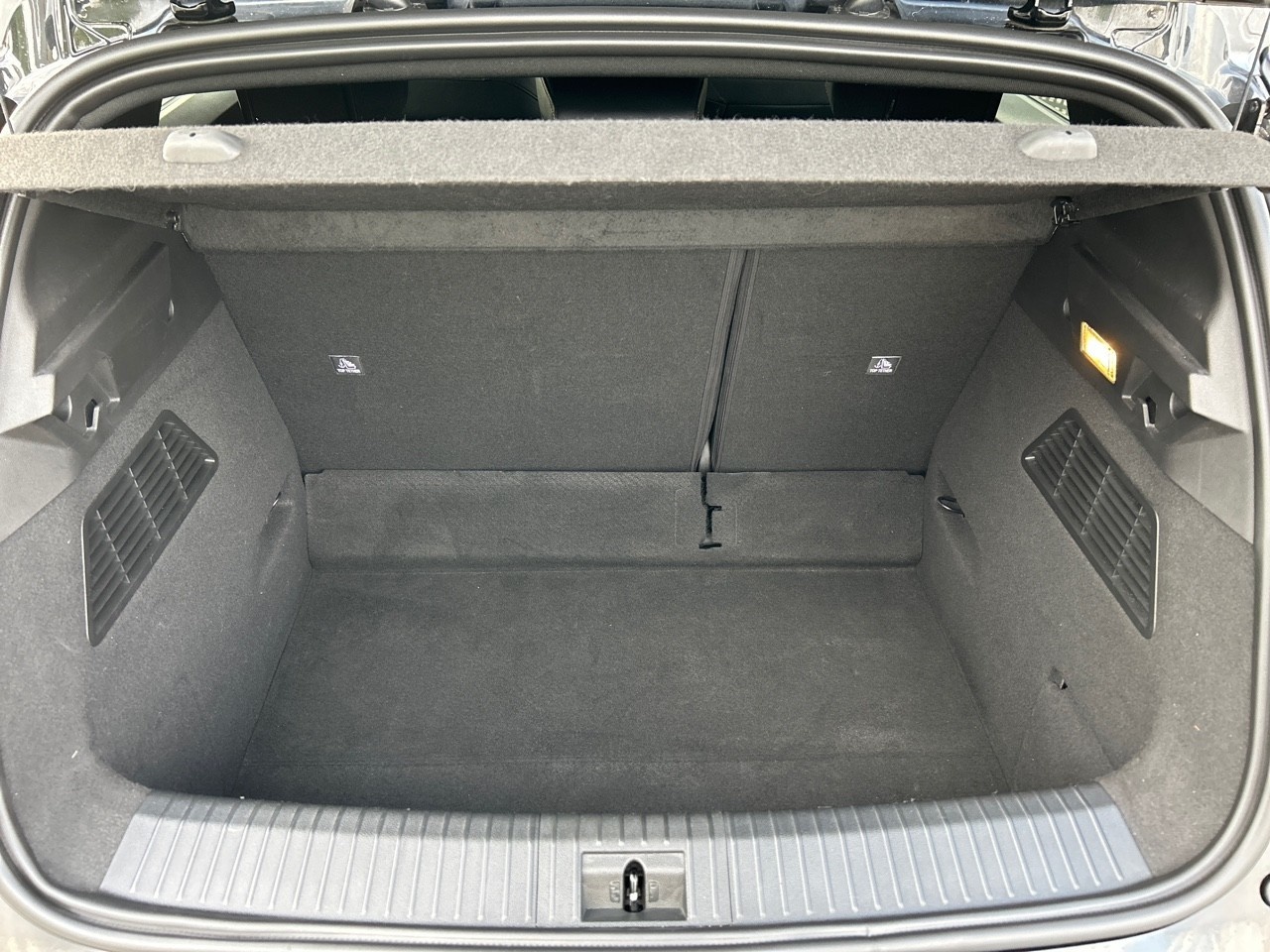 Renault Megane Iconic E-Tech Híbrido EV60 Optimum Charge 160 kW (218 CV) - 5 Renault Megane Iconic E-Tech Híbrido EV60 Optimum Charge 160 kW (218 CV) - 5