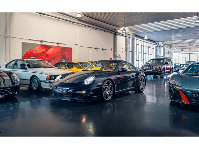 Porsche911 Turbo Coupe 353 kW (480 CV)