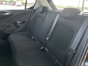 Opel Corsa 1.4 Expression 66 kW (90 CV)