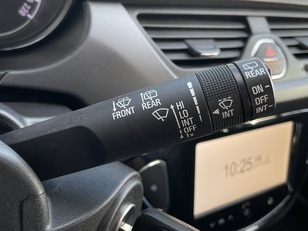 Opel Corsa 1.4 Expression 66 kW (90 CV)