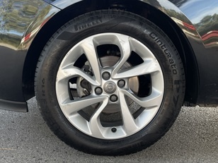 Opel Corsa 1.4 Expression 66 kW (90 CV)