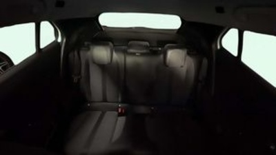 Peugeot 2008 PureTech 130 S&S Allure EAT8 96 kW (130 CV) Peugeot 2008 PureTech 130 S&S Allure EAT8 96 kW (130 CV)