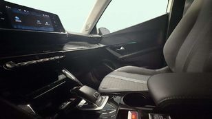 Peugeot 2008 PureTech 130 S&S Allure EAT8 96 kW (130 CV)