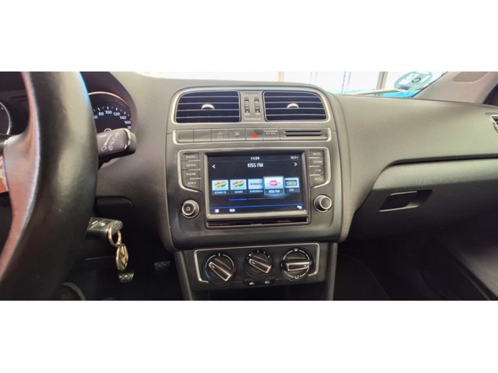 VolkswagenPolo Sport 1.2 TSI BMT 66 kW (90 CV) Vehículo usado en Barcelona - 13 VolkswagenPolo Sport 1.2 TSI BMT 66 kW (90 CV) Vehículo usado en Barcelona - 13