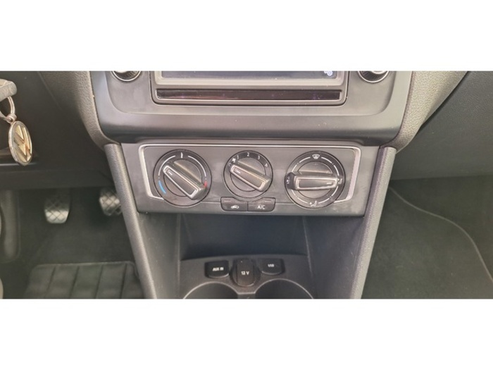 VolkswagenPolo Sport 1.2 TSI BMT 66 kW (90 CV) Vehículo usado en Barcelona - 22 VolkswagenPolo Sport 1.2 TSI BMT 66 kW (90 CV) Vehículo usado en Barcelona - 22