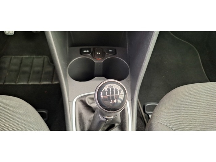 VolkswagenPolo Sport 1.2 TSI BMT 66 kW (90 CV) Vehículo usado en Barcelona - 23 VolkswagenPolo Sport 1.2 TSI BMT 66 kW (90 CV) Vehículo usado en Barcelona - 23