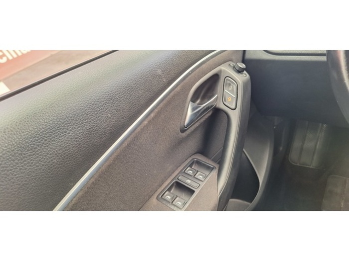 VolkswagenPolo Sport 1.2 TSI BMT 66 kW (90 CV) Vehículo usado en Barcelona - 26 VolkswagenPolo Sport 1.2 TSI BMT 66 kW (90 CV) Vehículo usado en Barcelona - 26