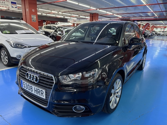 AudiA1 Sportback Adrenalin 1.6 TDI 66 kW (90 CV) S tronic Vehículo usado en Barcelona - 1