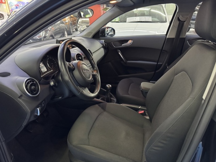 AudiA1 Sportback Adrenalin 1.6 TDI 66 kW (90 CV) S tronic Vehículo usado en Barcelona - 2 AudiA1 Sportback Adrenalin 1.6 TDI 66 kW (90 CV) S tronic Vehículo usado en Barcelona - 2