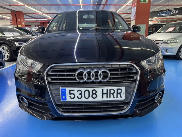 AudiA1 Sportback Adrenalin 1.6 TDI 66 kW (90 CV) S tronic Vehículo usado en Barcelona - 3