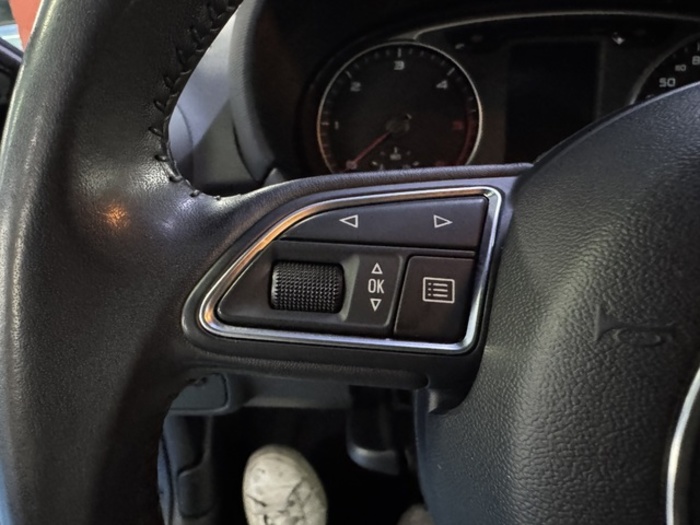 AudiA1 Sportback Adrenalin 1.6 TDI 66 kW (90 CV) S tronic Vehículo usado en Barcelona - 16 AudiA1 Sportback Adrenalin 1.6 TDI 66 kW (90 CV) S tronic Vehículo usado en Barcelona - 16