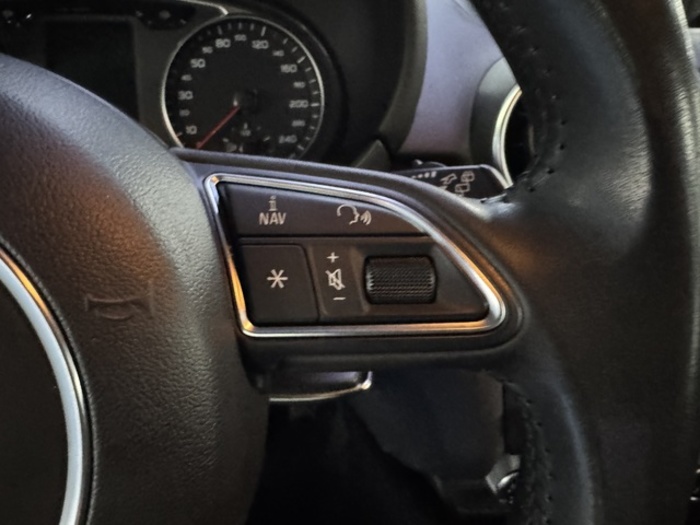 AudiA1 Sportback Adrenalin 1.6 TDI 66 kW (90 CV) S tronic Vehículo usado en Barcelona - 17 AudiA1 Sportback Adrenalin 1.6 TDI 66 kW (90 CV) S tronic Vehículo usado en Barcelona - 17
