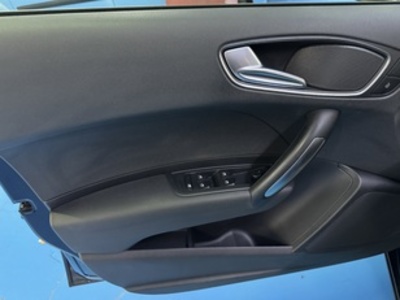 Audi A1 Sportback Adrenalin 1.6 TDI 66 kW (90 CV) S tronic Audi A1 Sportback Adrenalin 1.6 TDI 66 kW (90 CV) S tronic