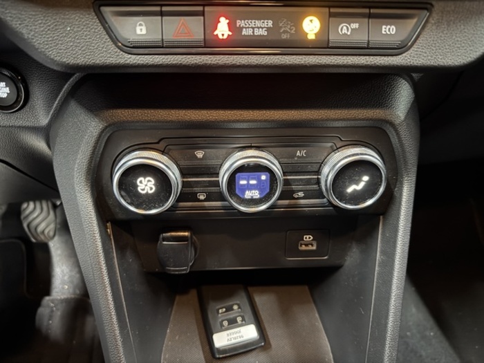 DaciaJogger Serie Limitada Extreme Go ECO-G 74 kW (100 CV) 7 Plazas Vehículo usado en Barcelona - 19 DaciaJogger Serie Limitada Extreme Go ECO-G 74 kW (100 CV) 7 Plazas Vehículo usado en Barcelona - 19