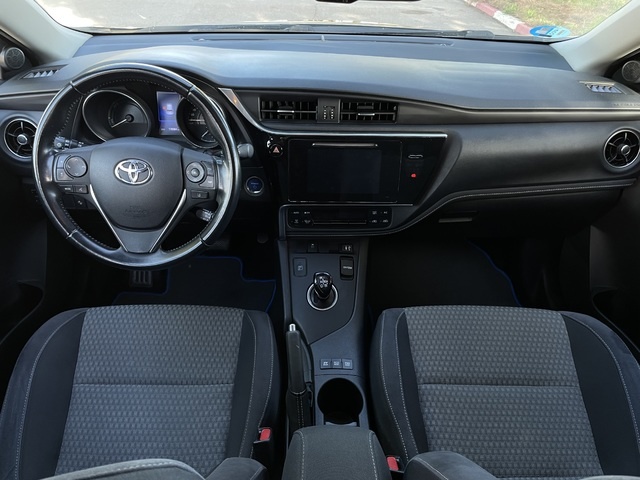 ToyotaAuris 140H Hybrid Feel! 100 kW (136 CV) Vehículo usado en Barcelona - 13