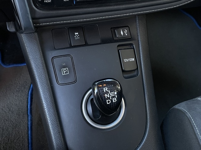 ToyotaAuris 140H Hybrid Feel! 100 kW (136 CV) Vehículo usado en Barcelona - 15